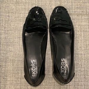 9M Michael Kors all leather (patent) loafers